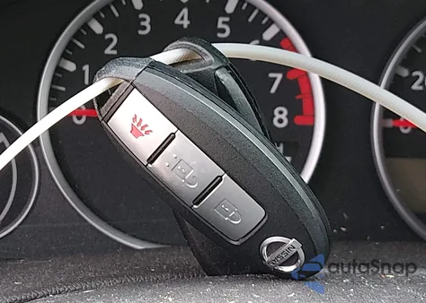 2012 Nissan Pathfinder Silver z USA, uszkodzony, nr VIN 5N1AR1NN3CC603530